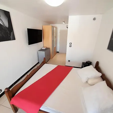 Village Naturiste Devil Or Eden